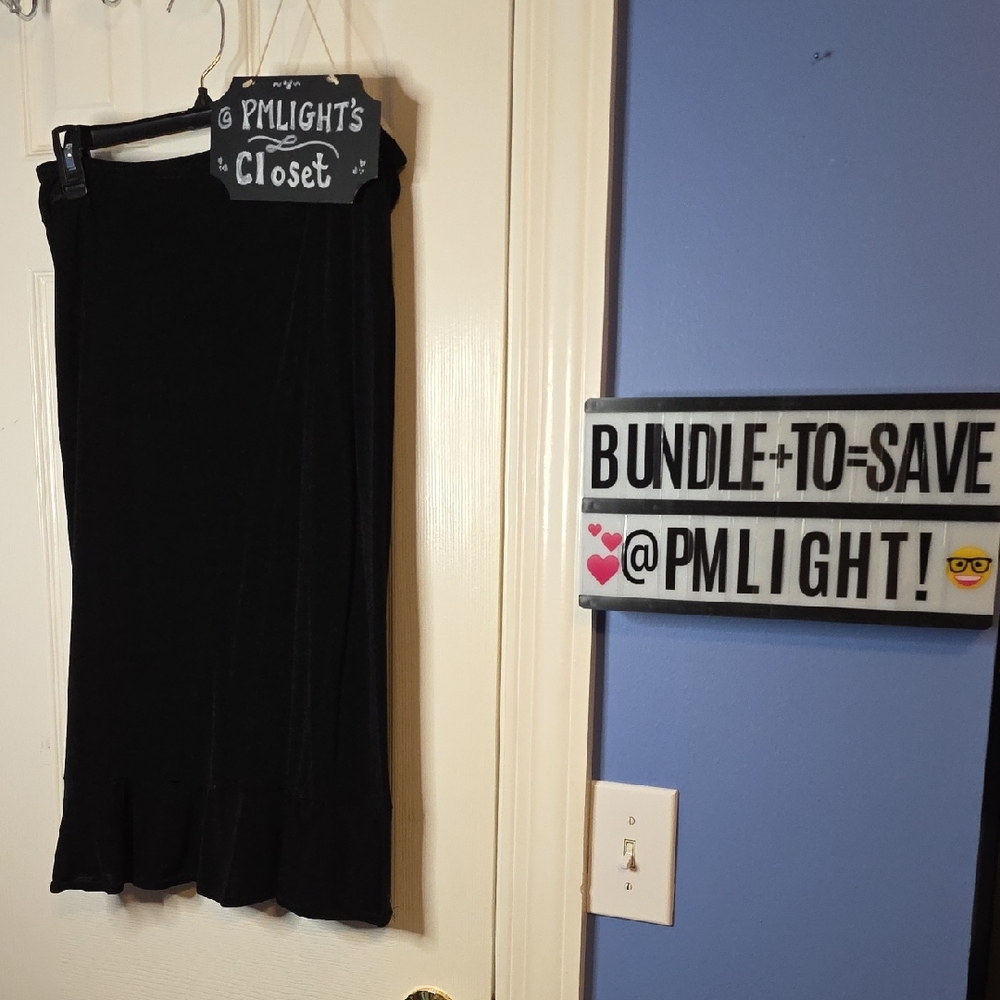 Kathy Ireland Black Skirt Medium Extender